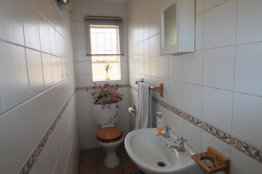 3 Bedroom Property for Sale in Langenhovenpark Free State